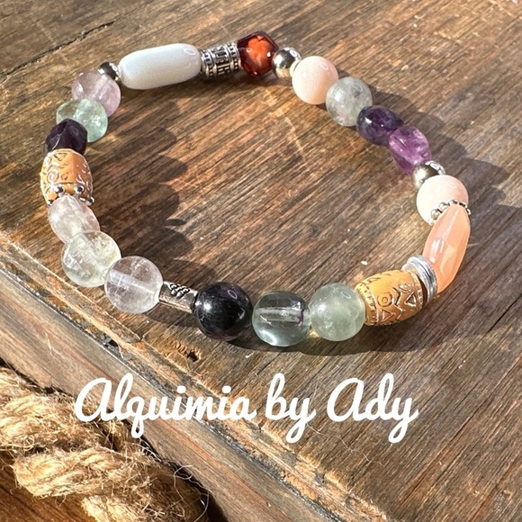 Fluorite beaded bracelet hope joy and creativity healing crystals 8mm - Picture 1 of 7